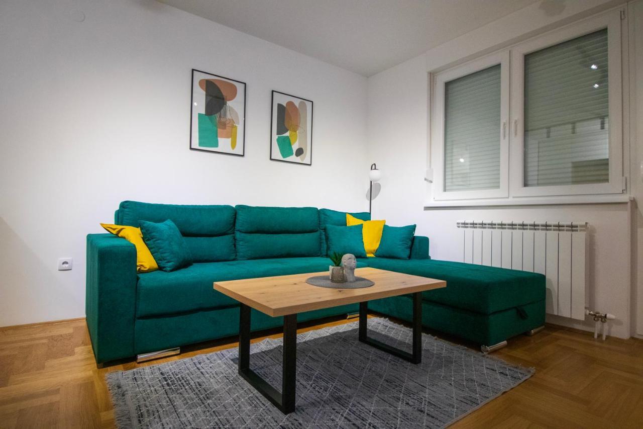 M&A Apartment-Easy Airport Lukavica Kültér fotó